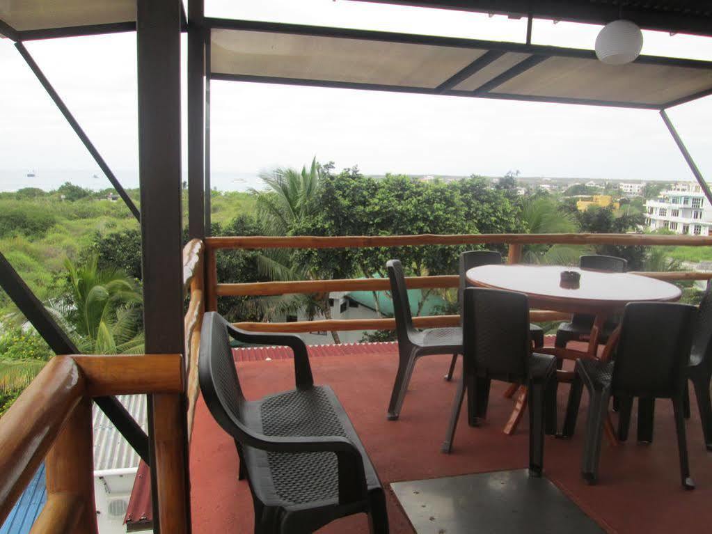 Hotel Dejavu Puerto Ayora  Zewnętrze zdjęcie